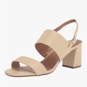 AEROSOLES 8.5 Emmex Cream Block Heel Sandals